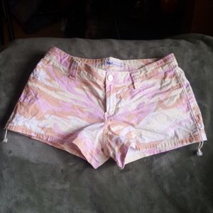 L.E.I. Life, Energy, Intelligence, Pink Camo Short
